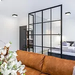 Chwaliszewo With Free Garage By Renters Apartment Poznan