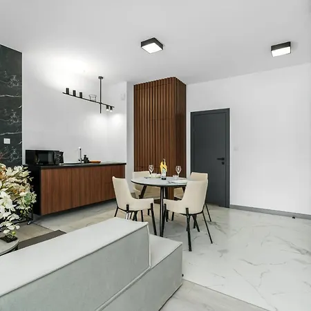 Chwaliszewo With Free Garage By Renters Apartment *
