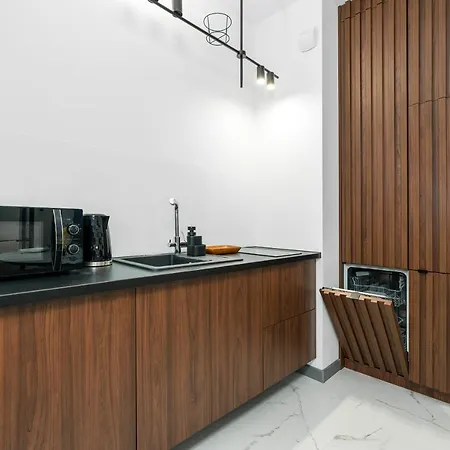 Chwaliszewo With Free Garage By Renters