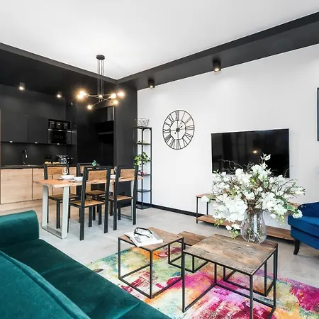 Chwaliszewo With Free Garage By Renters * 포즈난