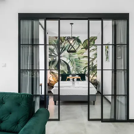 Chwaliszewo With Free Garage By Renters Apartment Poznan