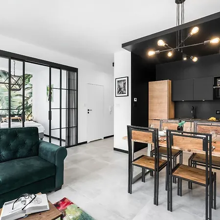 Chwaliszewo With Free Garage By Renters * Poznan
