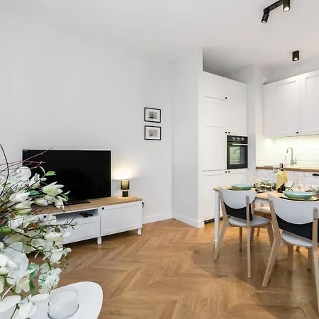 Chwaliszewo With Free Garage By Renters * Poznan