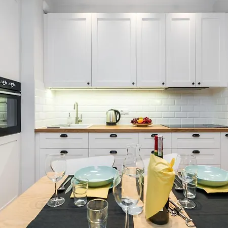Chwaliszewo With Free Garage By Renters Apartment Poznan