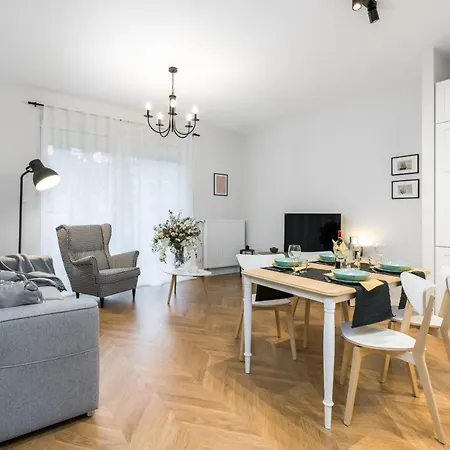 Apartment Chwaliszewo With Free Garage By Renters *