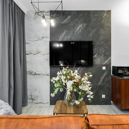 Chwaliszewo With Free Garage By Renters 아파트 *