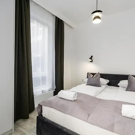 Chwaliszewo With Free Garage By Renters 아파트 *