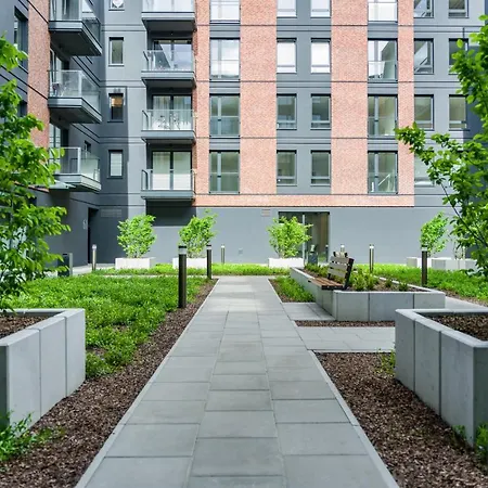 Chwaliszewo With Free Garage By Renters Apartment Poznan