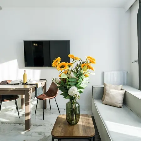 Chwaliszewo With Free Garage By Renters 포즈난