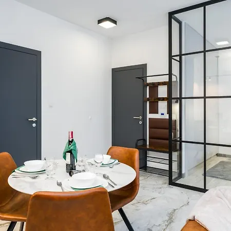 Chwaliszewo With Free Garage By Renters Apartment