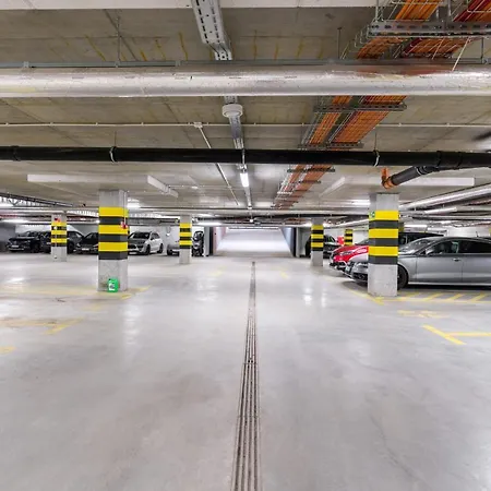 Chwaliszewo With Free Garage By Renters