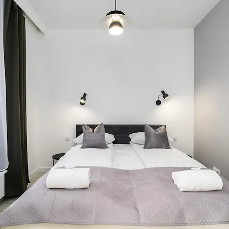 Apartment Chwaliszewo With Free Garage By Renters Poznan