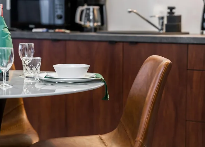 Chwaliszewo With Free Garage By Renters Apartment Posen