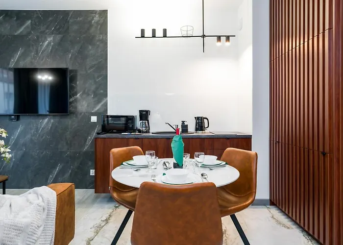 Apartment Chwaliszewo With Free Garage By Renters